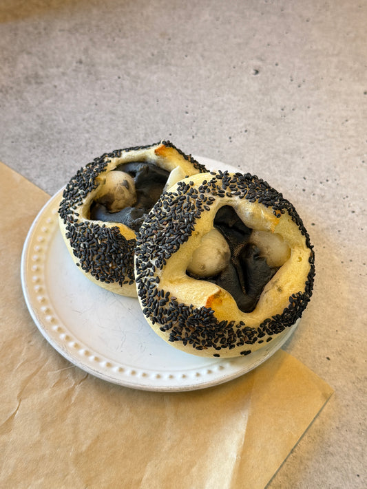 黒ごまあんぱん